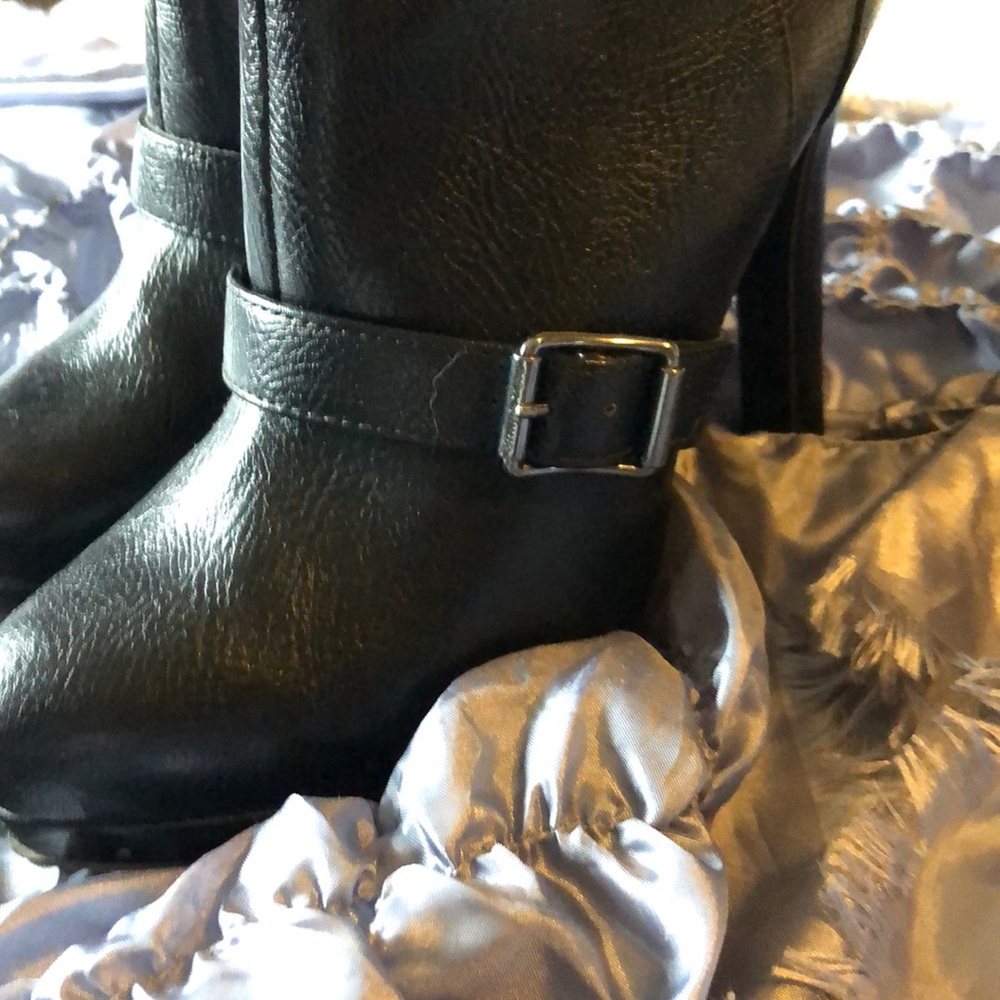 Black heeled leather-look booties